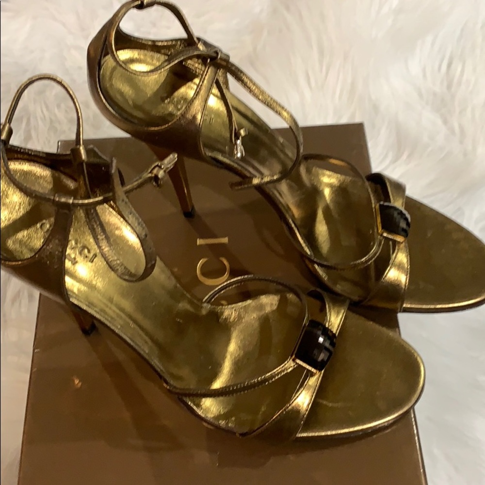GUCCI GOLD JEWELED HEELS SiZE 9